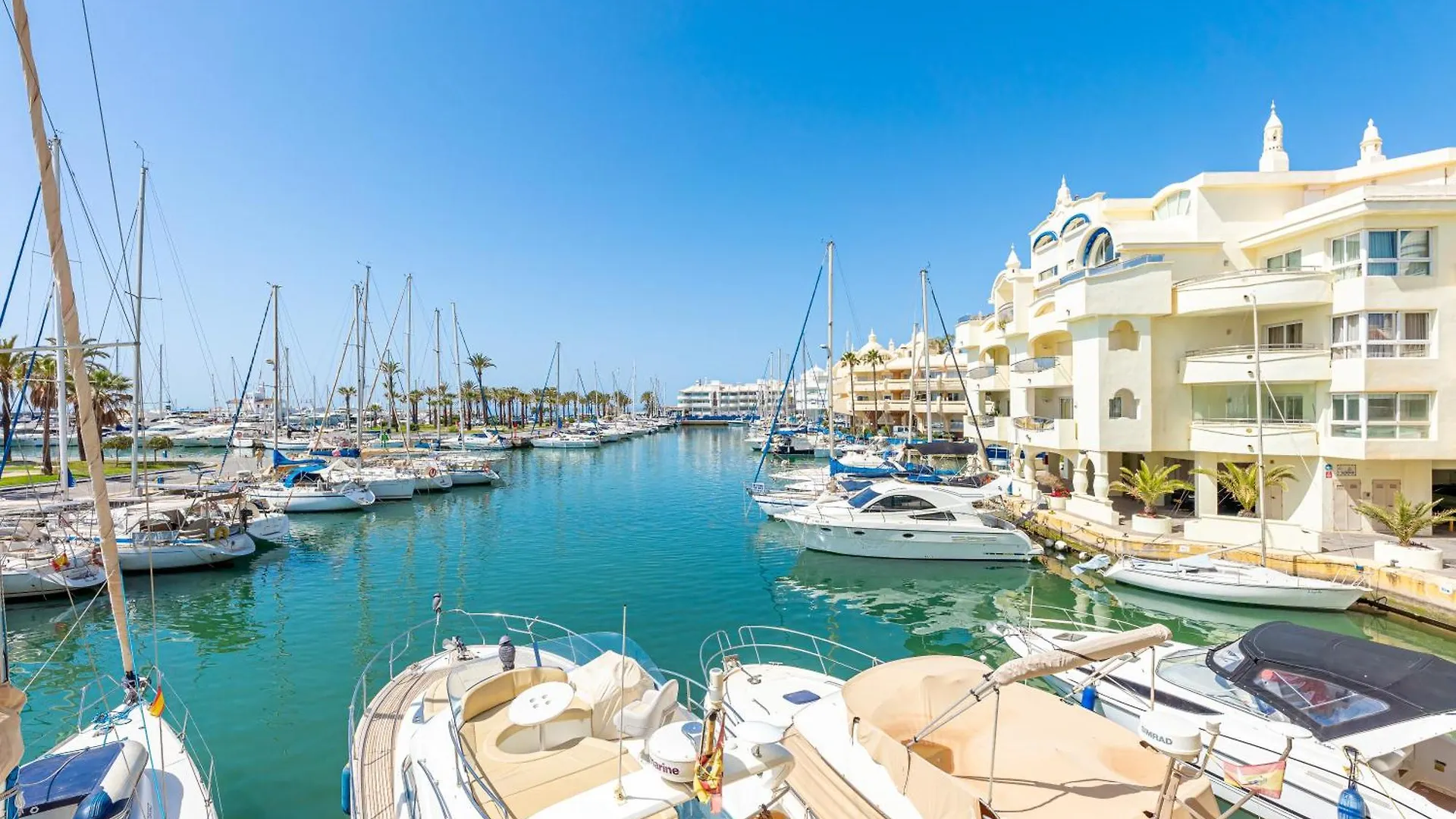 Holiday Rental Apartment Puerto Marina Benalmadena Sea View - 1 Minuto De La Playa Vista Al Mar Spanien